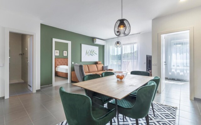 Nice Apartment in Premantura With 2 Bedrooms and Internet