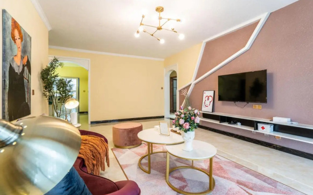 Zhengzhou Zhongyuan·Shenglong square