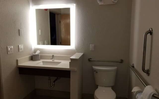 Holiday Inn Exp Winfield - Teays Valley