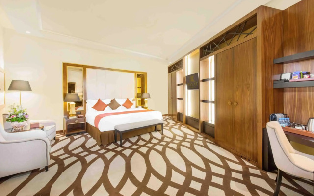 Bayat Hotels Company