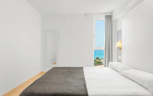 Ocean Vistas 24