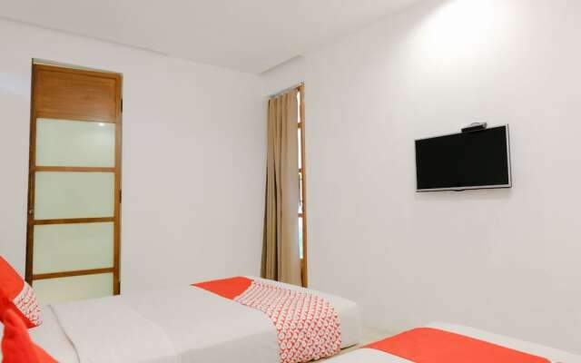 OYO 626 Augustina Home