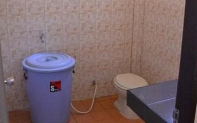 Rommai Chailay Resort & Seafood