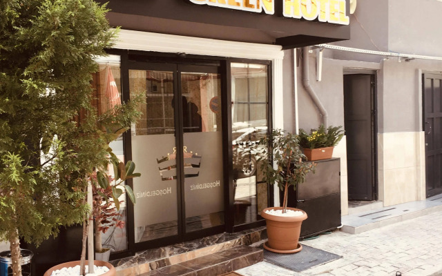 Red Green Hotel