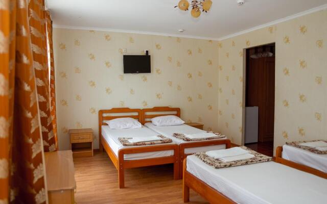 Leto (Lermontovo)