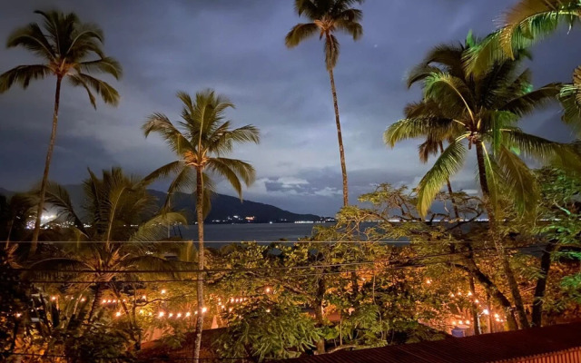 Bahari Suites