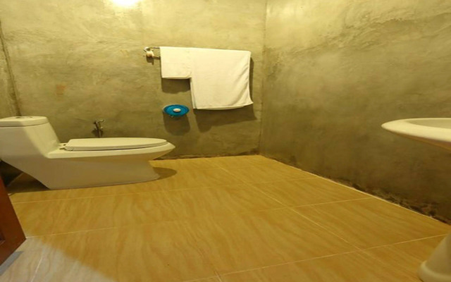 OYO 690 Bann Supansa Resort