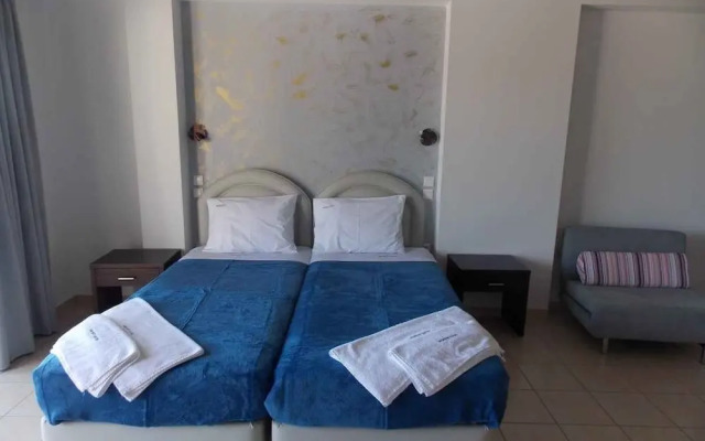 Hotel Theasis