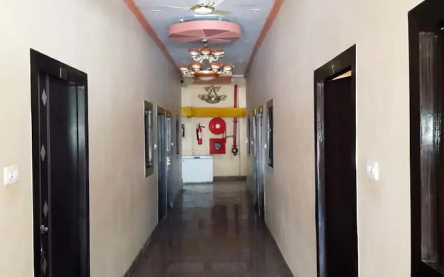 Brij Raj Guest House Mathura by Goroomgo