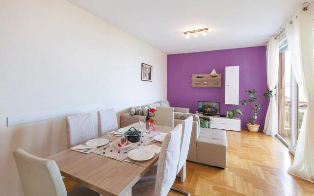 Nice Home in Podstrana With Wifi and 2 Bedrooms
