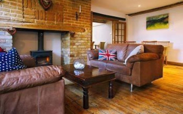 The White Cliffs Hotel
