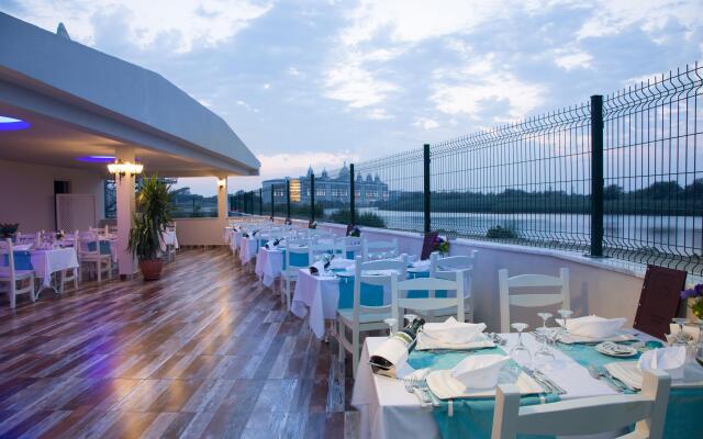 Water Side Resort & Spa