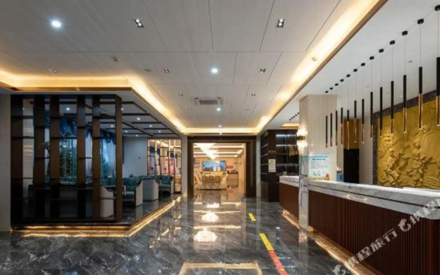 Xingwen Yinfeng Hotel