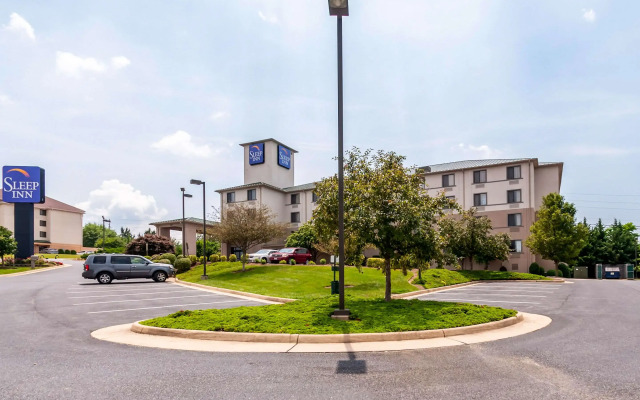 Sleep Inn & Suites Harrisonburg near University