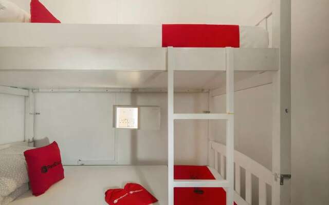 RedDoorz Hostel @ Bugis