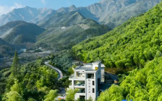 Jingyin · Lume Mountain View & Mist Private Hot Spring Boutique Inn, Anji Yunshang Grassland – Outside – Huzhou