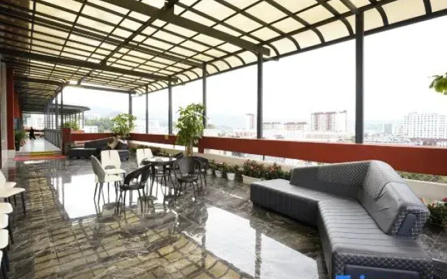 Qifeng Hotel