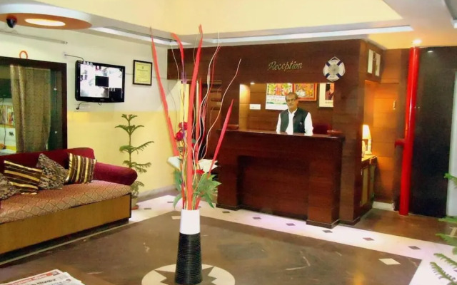 OYO 2289 Hotel Radha Palace