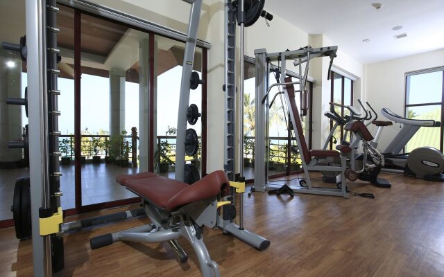 Ngwe Saung Yacht Club & Resort