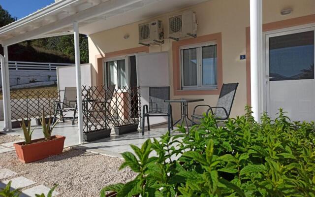 Wave Marathias Apartments