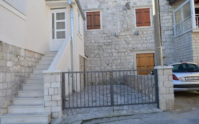 Mira 1 - Family Apartment - A Duje