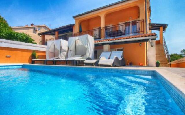 House Vesna 1479