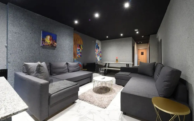 Back Turner Townhouse