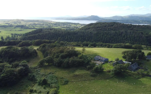 Maes Y Neuadd Country House