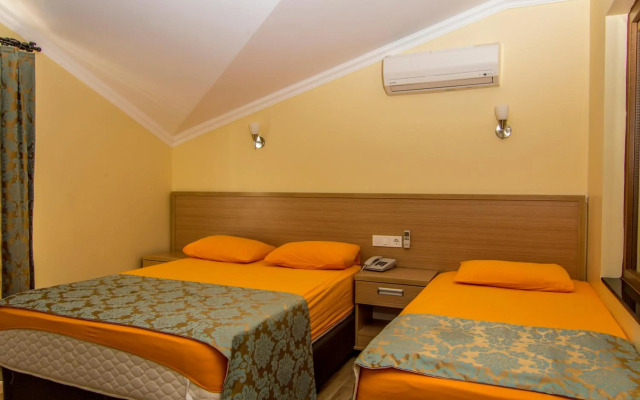 Magic Tulip Beach Hotel