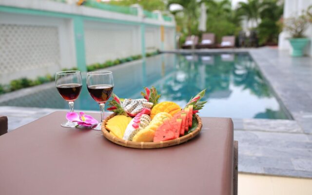 Golden Sunset Hotel