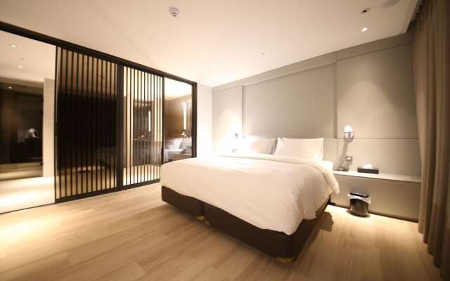 Changwon Hotel True