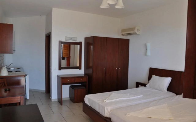 Marianthi Studios & Apartments