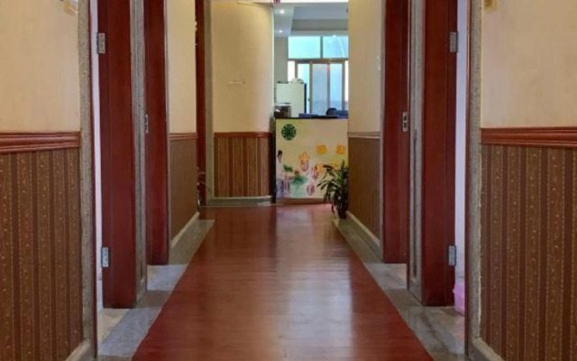 Dongguan Jufu Hotel (Changping Xianglong World Shop)