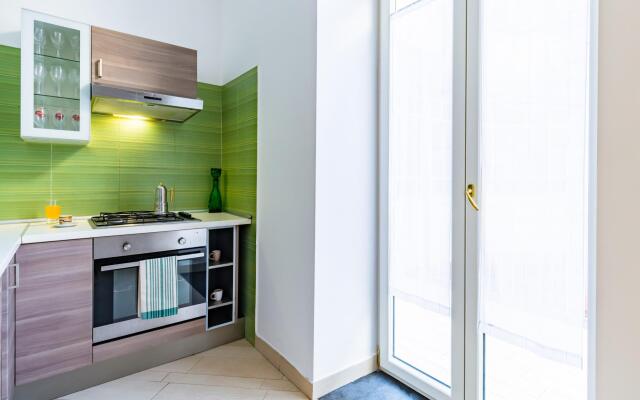 Apartment With Balcony in Palazzo Diaz by Wonderful Italy