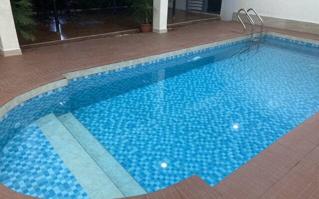 Mont Kalm Swiss Pearl Continental Hotel