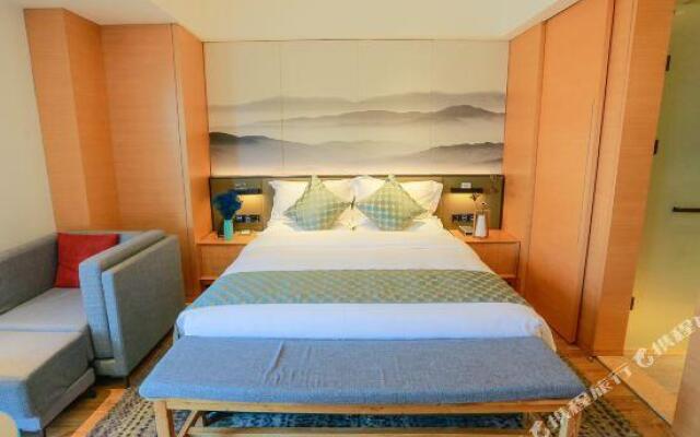 Yue the Peninsula Hotel