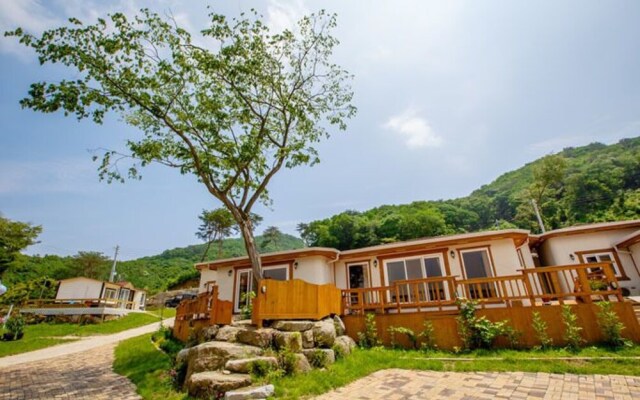Ganghwa Herb Land Guesthouse