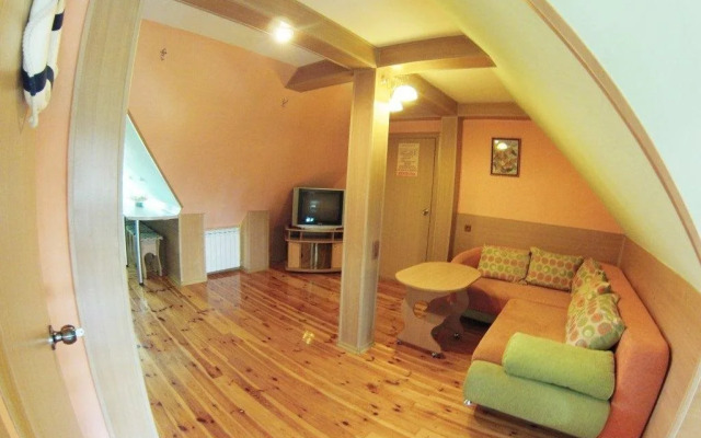 Guest House on Artilleriyskaya
