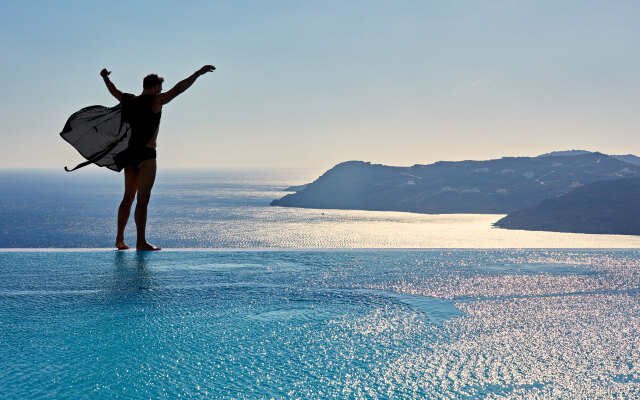 Myconian Utopia Relais & Chateaux