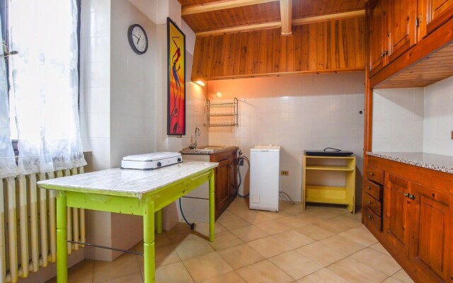 Stunning Apartment in Roccalbegna With 3 Bedrooms