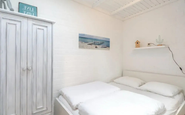 Modern Bungalow Close to the Beach