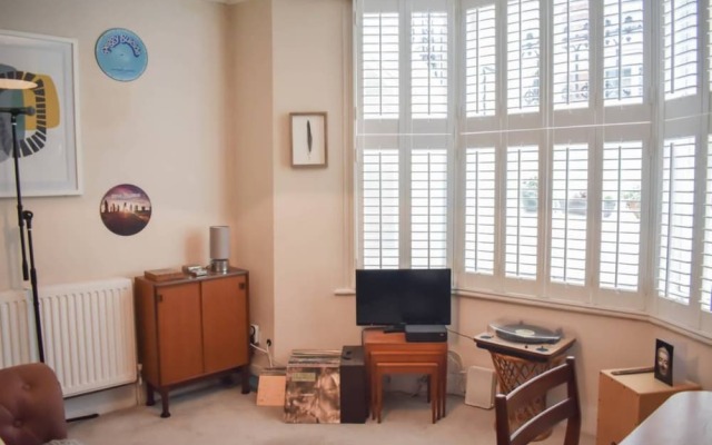 Quirky 1 Bedroom Apartment at Seven Dials