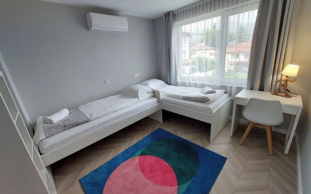 2 Bedroom Apartment and Free Relax Zone