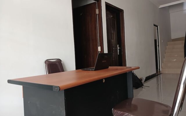 Super OYO 93085 Homy Stay Syariah