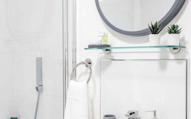 Livestay-spacious Modern One Bed Apt Near Heathrow