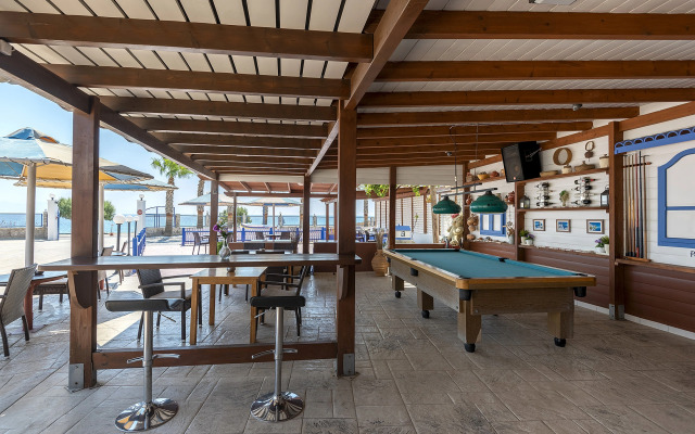 Mammis Beach Hotel