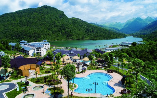 LN Dongfang Hot Spring Resort