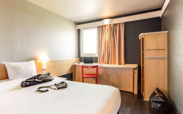 ibis Pau Lescar
