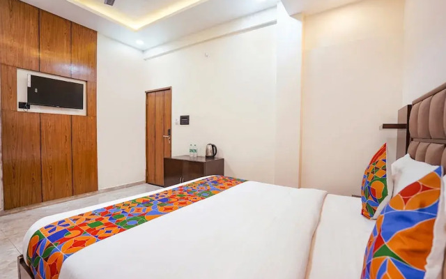 Fabhotel Sarja Sky