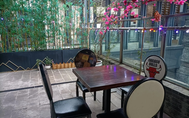 riverside youth hostel